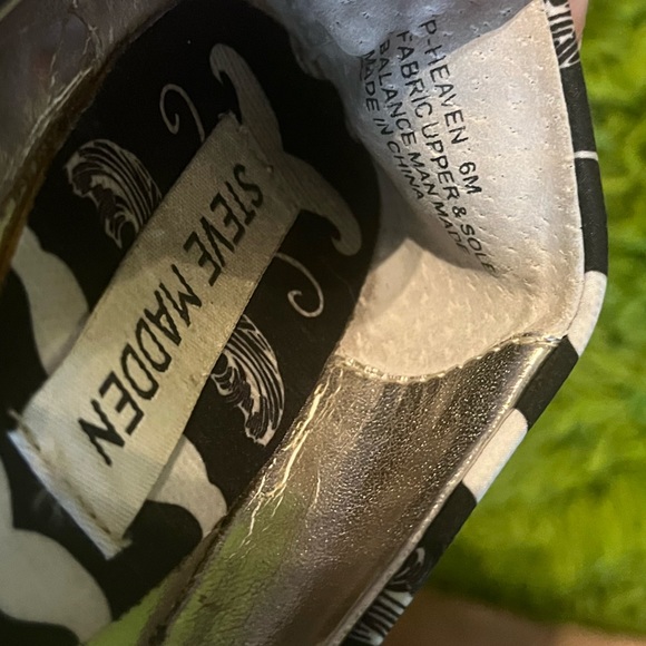 Steve Madden heaven mustache flats shoes size 6M - Picture 9 of 10